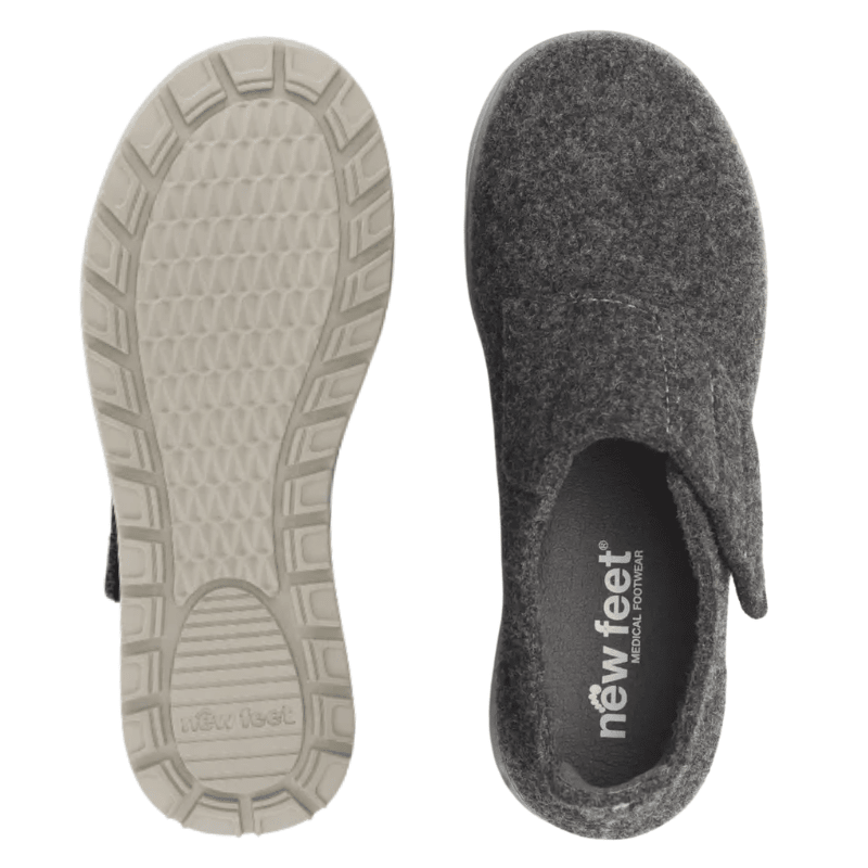 Chausson New Feet vu de dessus avec semelle intérieure et semelle extérieure antidérapante à motif