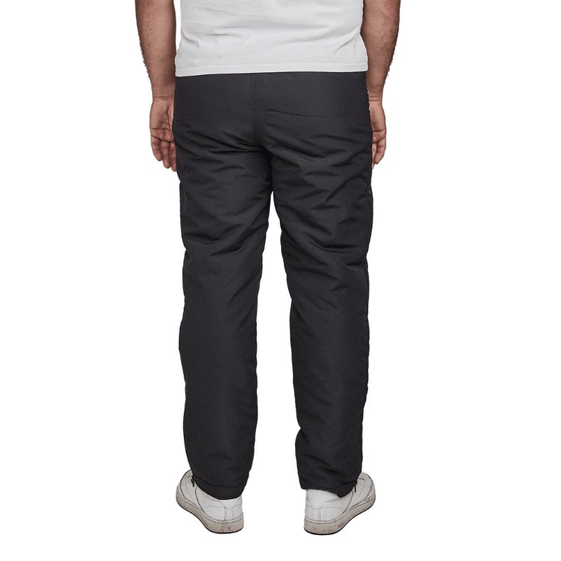 Vue de dos d'un pantalon de loisirs Dobsom noir, ajusté confortablement sur une personne