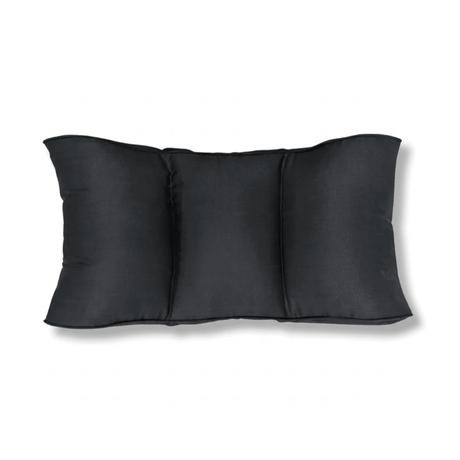 Coussin lombaire noir en fibre naturelle, vue de face, avec trois compartiments pour un soutien uniforme